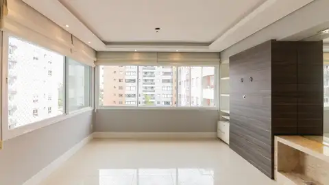 Apartamento · 2 dormitórios no Passo da Areia — miniatura 2