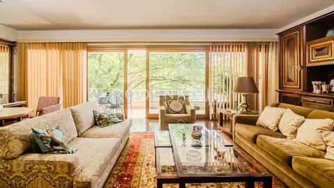 Apartamento · 3 dormitórios em Petrópolis — miniatura 1