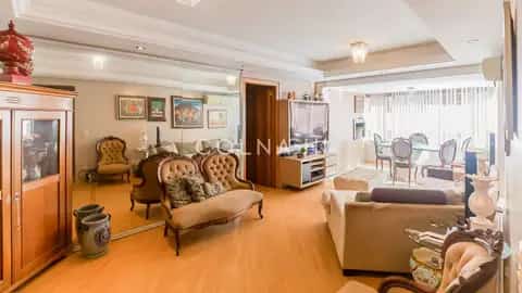 Apartamento · 3 dormitórios no Mont Serrat — miniatura 1