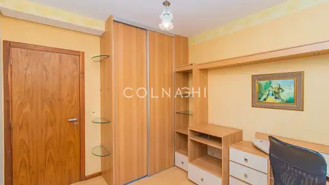 Apartamento · 3 dormitórios em Petrópolis — miniatura 2