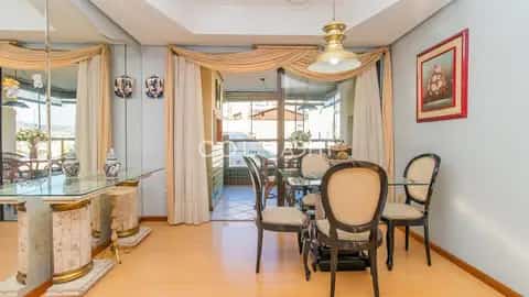 Apartamento · 3 dormitórios em Petrópolis — miniatura 12