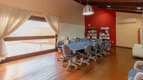 Casa · 4 dormitórios no Três Figueiras — miniatura 2