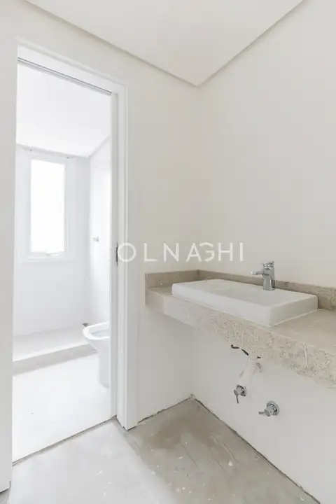Apartamento · 3 dormitórios em Petrópolis — miniatura 4