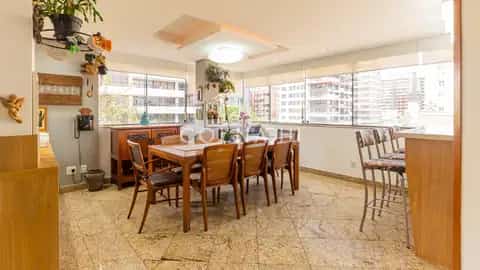 Apartamento · 3 dormitórios em Petrópolis — miniatura 7
