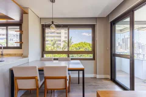 Apartamento · 2 dormitórios em Petrópolis — miniatura 7
