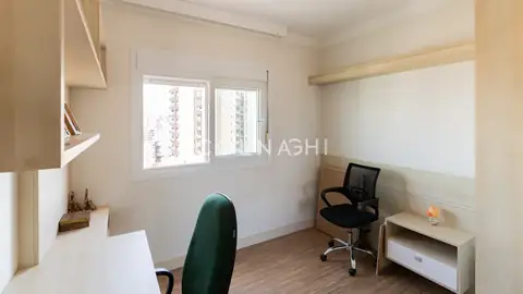 Apartamento · 3 dormitórios em Petrópolis — miniatura 11