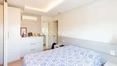 Apartamento · 3 dormitórios em Petrópolis — miniatura 13