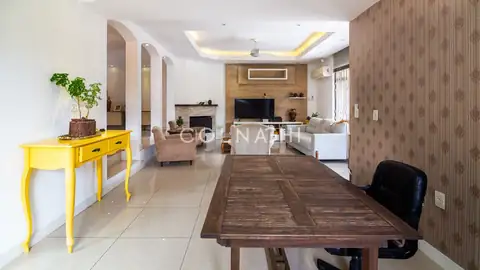 Casa · 4 dormitórios no Menino Deus — miniatura 9