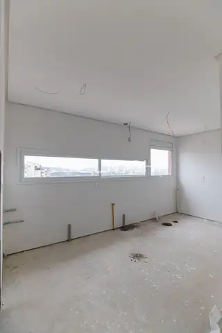 Apartamento · 3 dormitórios em Petrópolis — miniatura 8