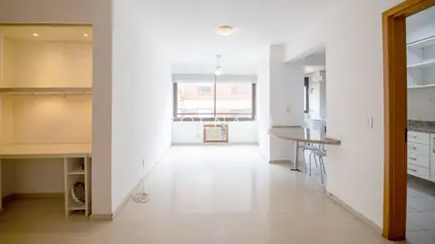 Apartamento · 3 dormitórios no Menino Deus — miniatura 1