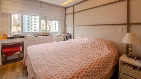 Apartamento · 3 dormitórios em Petrópolis — miniatura 4