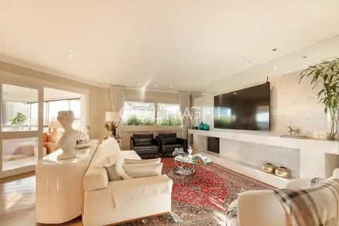 Apartamento · 3 dormitórios em Petrópolis — miniatura 13