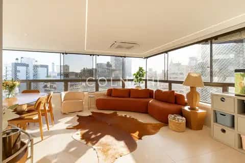 Apartamento · 3 dormitórios em Petrópolis — miniatura 3