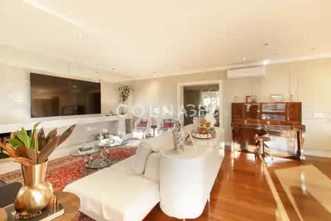Apartamento · 3 dormitórios em Petrópolis — miniatura 11