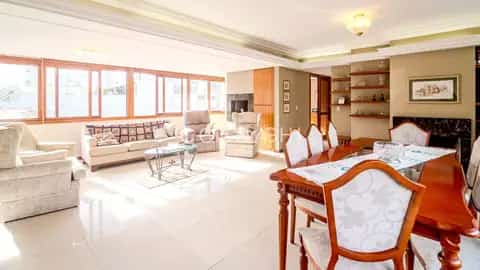 Apartamento · 3 dormitórios em Petrópolis — miniatura 1