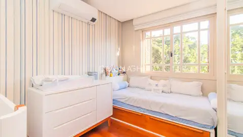Apartamento · 3 dormitórios em Petrópolis — miniatura 10