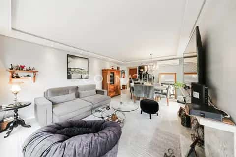 Apartamento · 2 dormitórios em Petrópolis — miniatura 9
