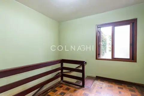 Casa · 3 dormitórios em Petrópolis — miniatura 1