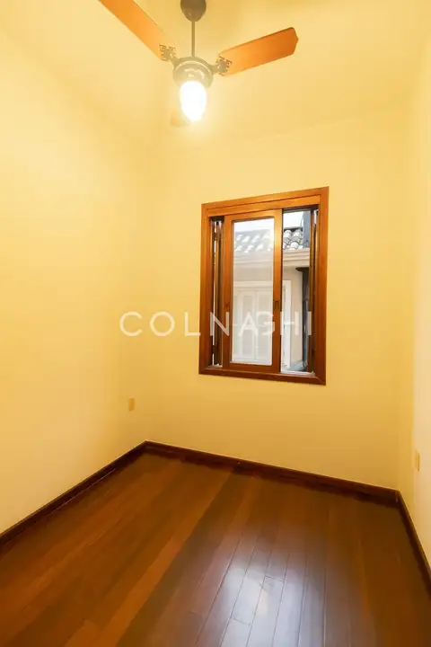Casa · 3 dormitórios em Petrópolis — miniatura 8