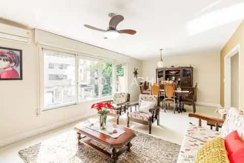 Casa · 3 dormitórios em Petrópolis — miniatura 6