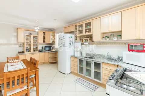 Casa · 3 dormitórios em Petrópolis — miniatura 9