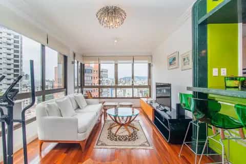 Apartamento · 2 dormitórios na Bela Vista — miniatura 1