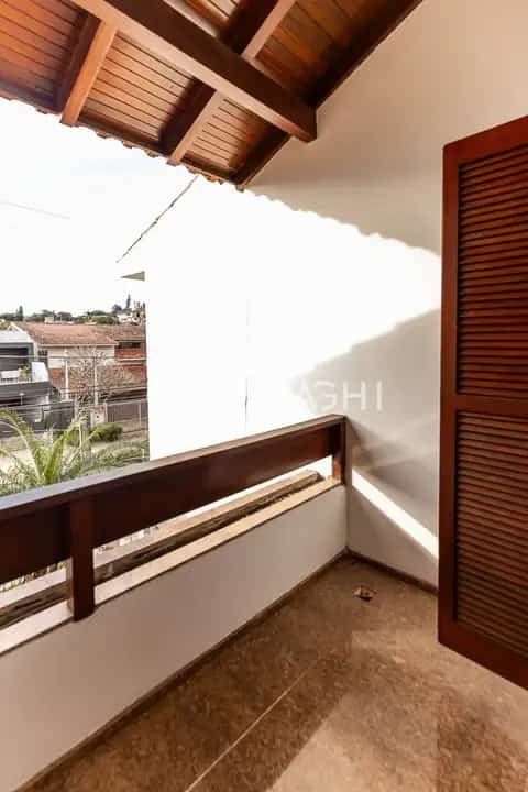 Casa · 4 dormitórios no Chácara das Pedras — miniatura 15