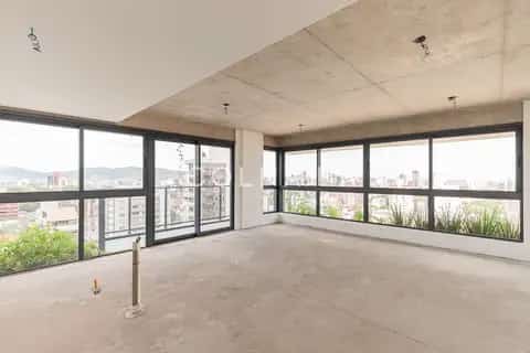 Apartamento · 3 dormitórios em Petrópolis — miniatura 1