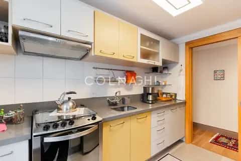 Apartamento · 3 dormitórios em Petrópolis — miniatura 9