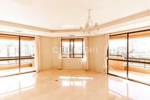 Apartamento · 4 dormitórios em Petrópolis — miniatura 1