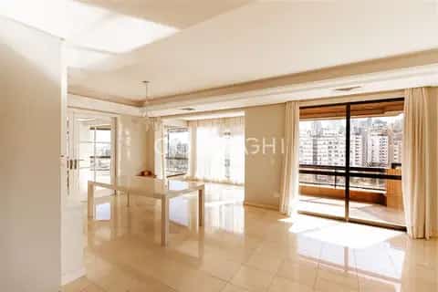 Apartamento · 4 dormitórios em Petrópolis — miniatura 3