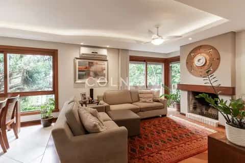 Apartamento · 3 dormitórios em Petrópolis — miniatura 2