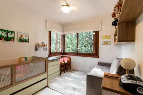 Apartamento · 3 dormitórios em Petrópolis — miniatura 10