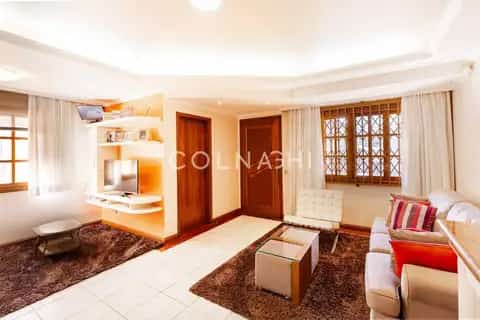 Casa · 4 dormitórios no Jardim Botânico — miniatura 5