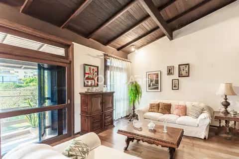 Casa · 4 dormitórios no Chácara das Pedras — miniatura 2