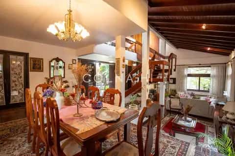Casa · 4 dormitórios no Chácara das Pedras — miniatura 2