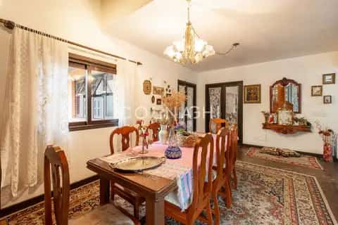 Casa · 4 dormitórios no Chácara das Pedras — miniatura 3
