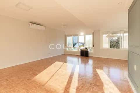Apartamento · 2 dormitórios no Três Figueiras — miniatura 3