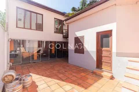 Casa · 4 dormitórios em Petrópolis — miniatura 3