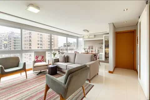 Apartamento · 3 dormitórios em Petrópolis — miniatura 3