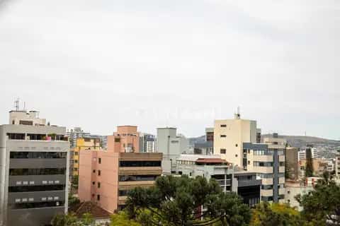 Apartamento · 3 dormitórios em Petrópolis — miniatura 6
