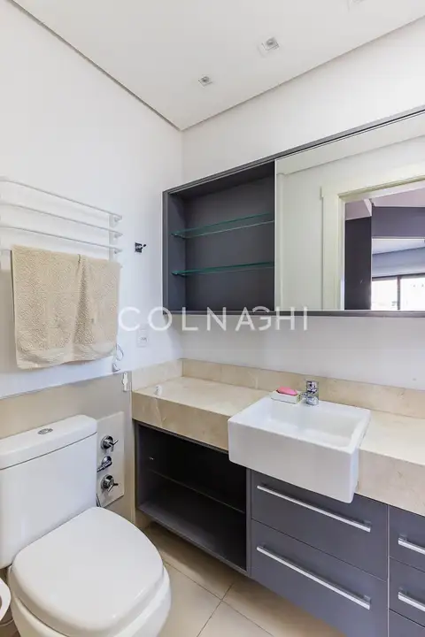 Apartamento · 3 dormitórios em Petrópolis — miniatura 16