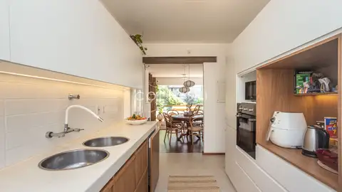 Apartamento · 3 dormitórios em Petrópolis — miniatura 14