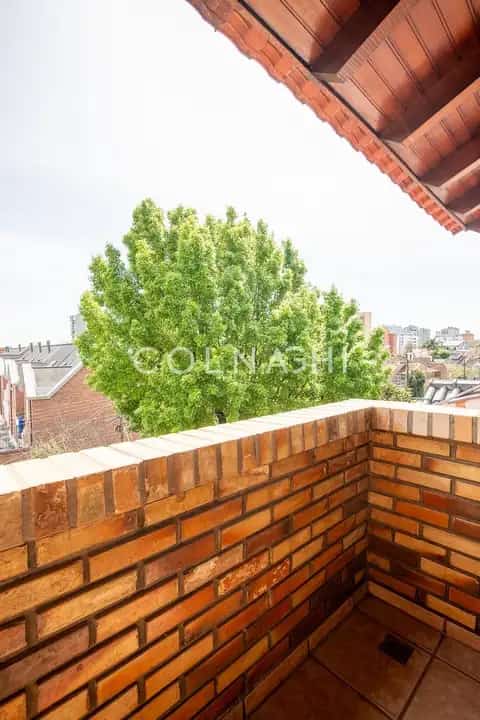 Casa · 4 dormitórios no Chácara das Pedras — miniatura 11