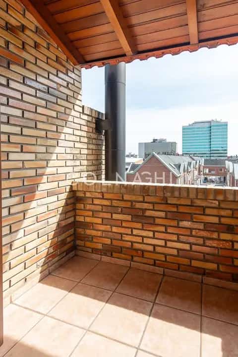 Casa · 4 dormitórios no Chácara das Pedras — miniatura 12