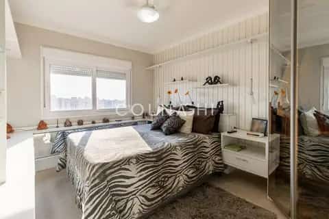 Apartamento · 3 dormitórios no Passo da Areia — miniatura 12