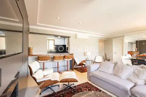 Apartamento · 3 dormitórios em Petrópolis — miniatura 6