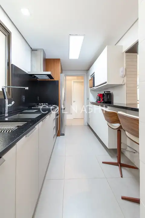 Apartamento · 3 dormitórios em Petrópolis — miniatura 11