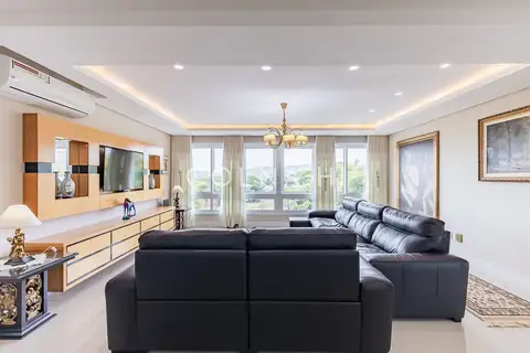 Apartamento · 3 dormitórios no Jardim Botânico — miniatura 1