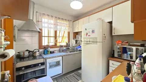 Casa · 4 dormitórios no Chácara das Pedras — miniatura 11